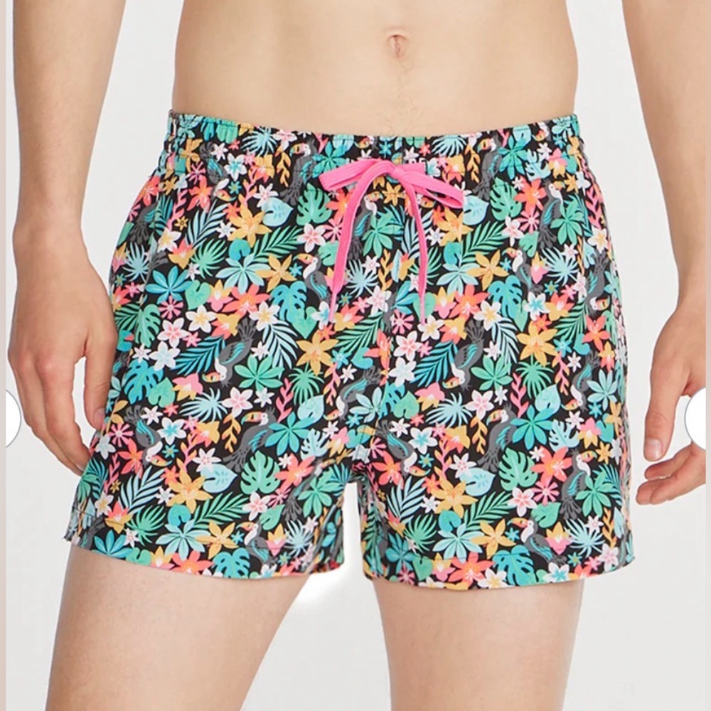 Chubbies Men’s Bathing Suit Black Floral 4in inseam Size Small